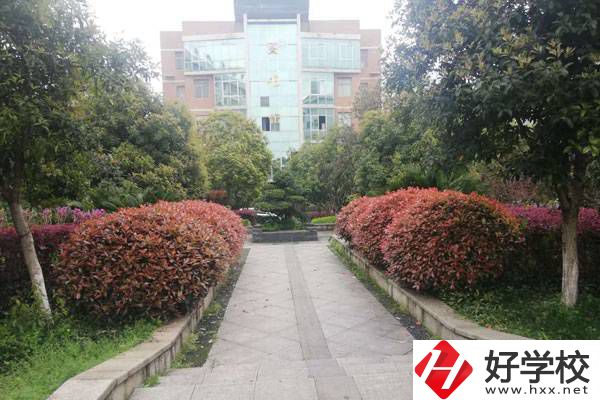 衡陽(yáng)市職業(yè)中等專業(yè)學(xué)校是封閉式管理的嗎？有好處嗎？