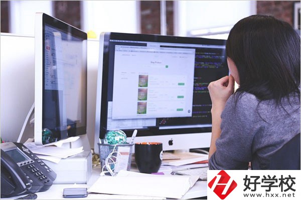 在長(zhǎng)沙的技工學(xué)校女孩學(xué)什么專業(yè)好？有哪些技校？