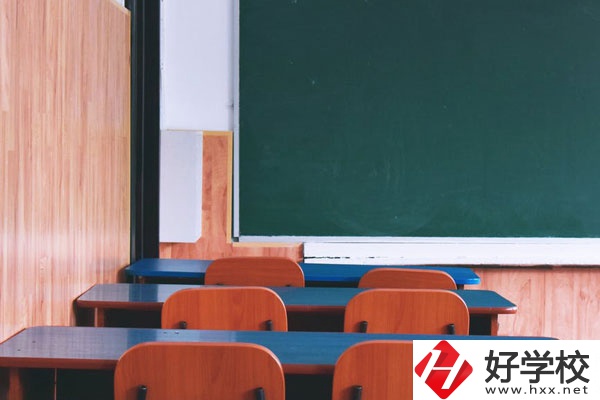 湖南省經(jīng)濟(jì)貿(mào)易職業(yè)中專學(xué)校汽車維修值得學(xué)嗎？