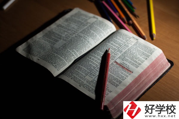 在衡陽(yáng)想學(xué)廚師？這個(gè)學(xué)校不能錯(cuò)過(guò)！