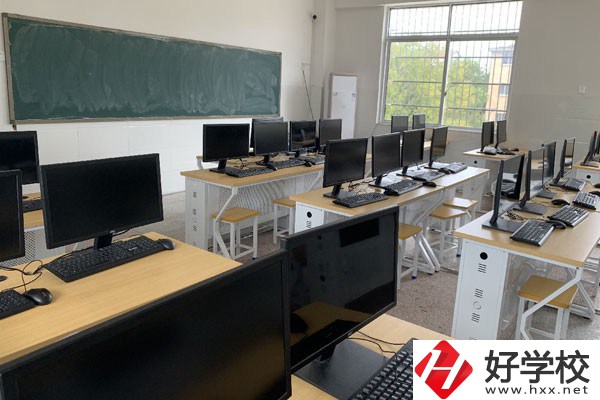 岳陽市君山區(qū)有哪些中專？可以學(xué)什么專業(yè)？