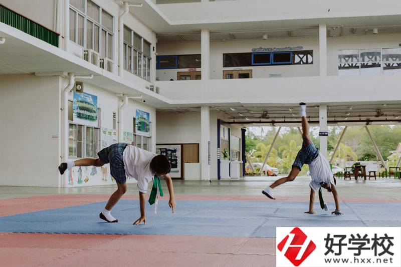 湖南護理學校照片.jpg
