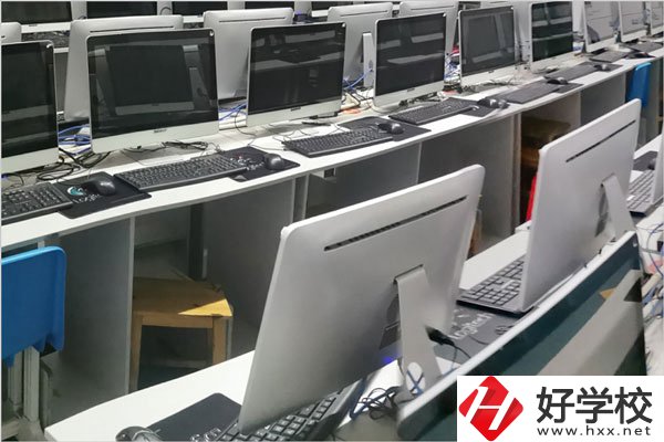 懷化市大鑫學校是職校嗎？辦學條件怎么樣？