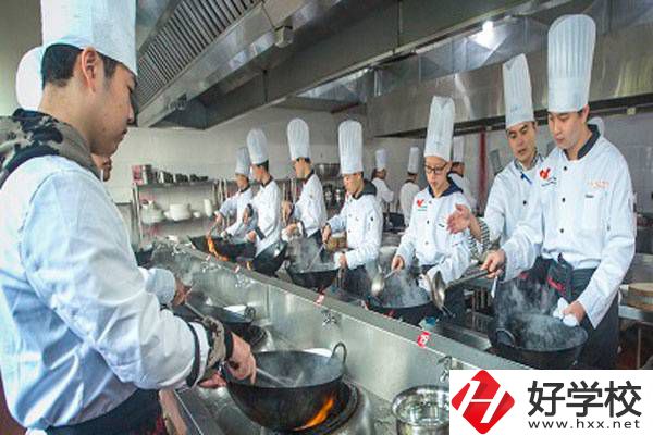 株洲比較好的廚師培訓(xùn)學(xué)校有哪些？烹飪專業(yè)好就業(yè)嗎？