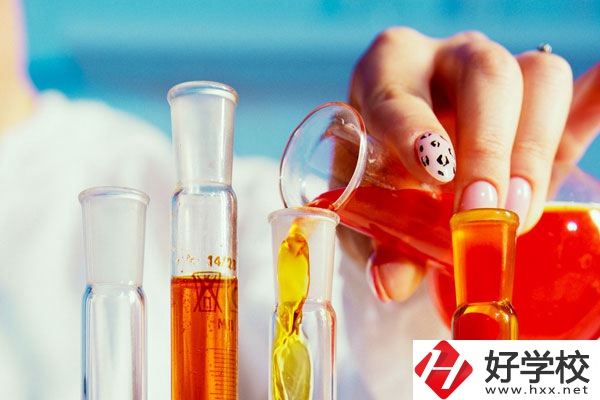 永州湘南旅游學(xué)校環(huán)境怎么樣？宿舍好不好？