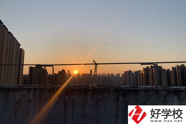 邵陽市洞口縣有學(xué)畜禽生產(chǎn)的中職學(xué)校嗎？