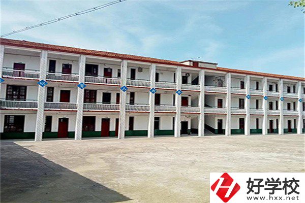 益陽(yáng)最好的民辦技校是哪所？技校讀了有用嗎？