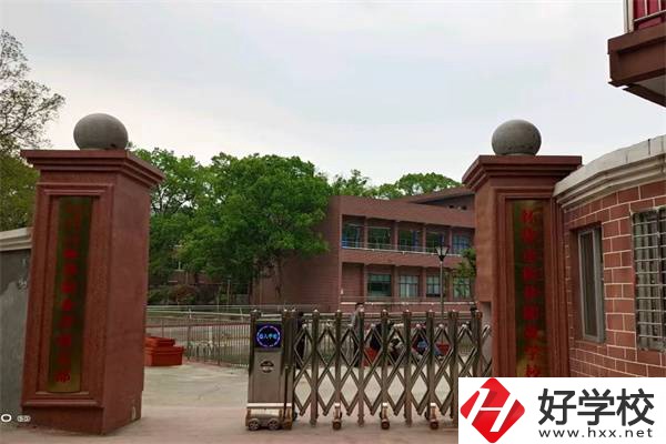 懷化洪江市有哪些中專(zhuān)學(xué)校？有什么辦學(xué)特色？