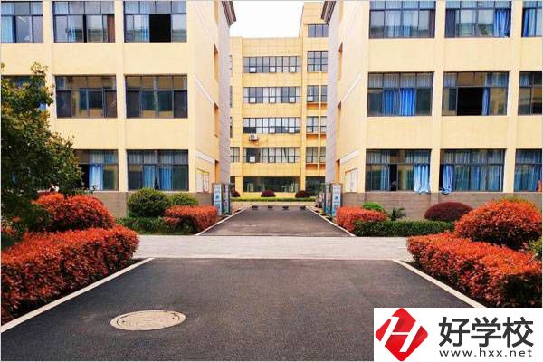 岳陽有哪所中職學(xué)校有辣條專業(yè)？該專業(yè)學(xué)了有用嗎？