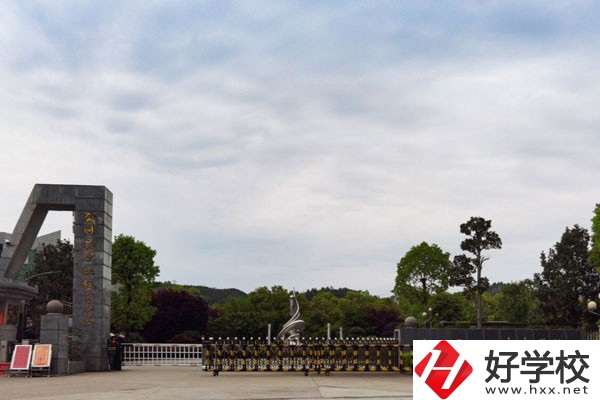 會同縣職業(yè)中專學(xué)校怎么樣？開設(shè)了哪些專業(yè)？