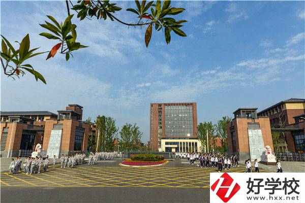 常德汽車機電學(xué)校的新能源汽車運用與維修專業(yè)怎么樣？
